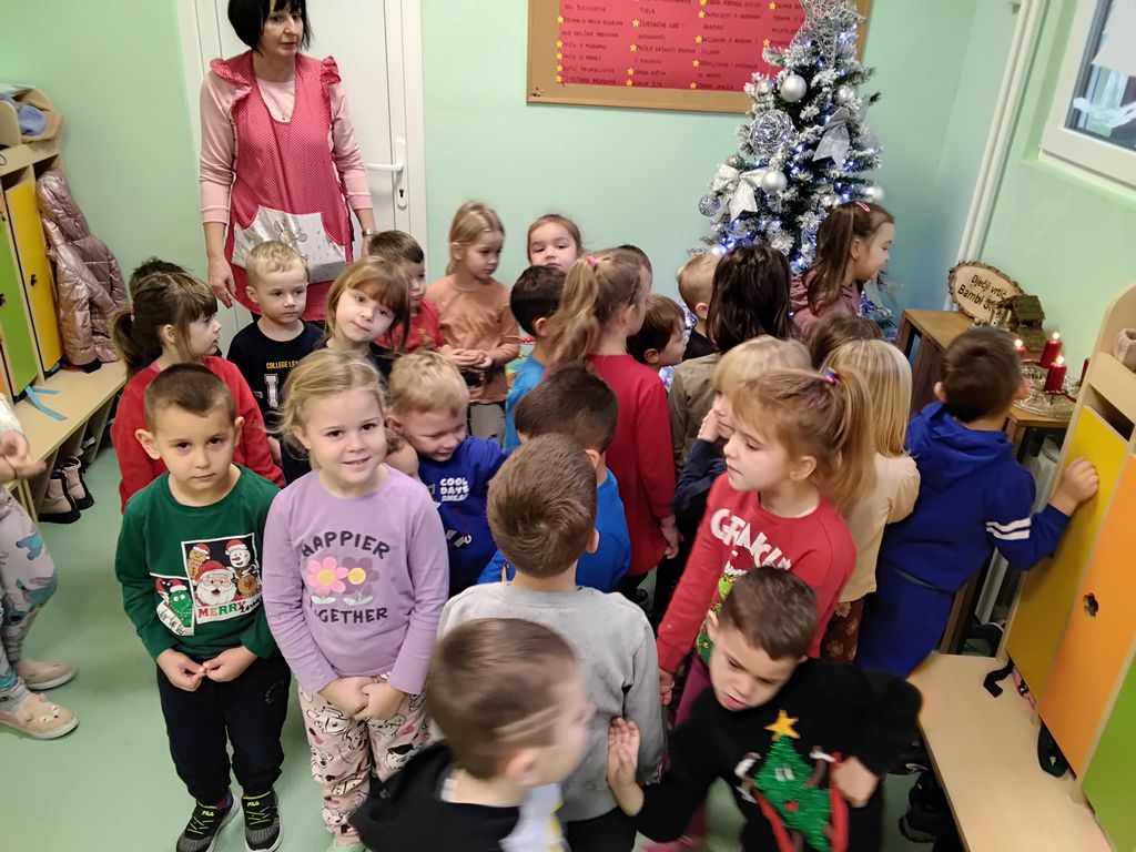 Paljenje četvrte adventske svijeće