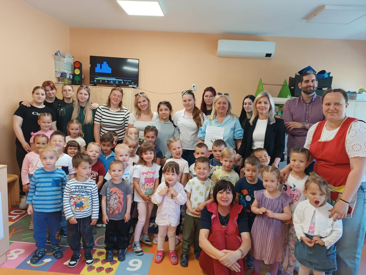 Vrtić posjetili učenici Srednje škole Viktorovac