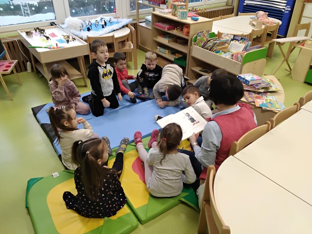 Uključujemo se u izazov  “15 po 15: cijela Hrvatska čita djeci”